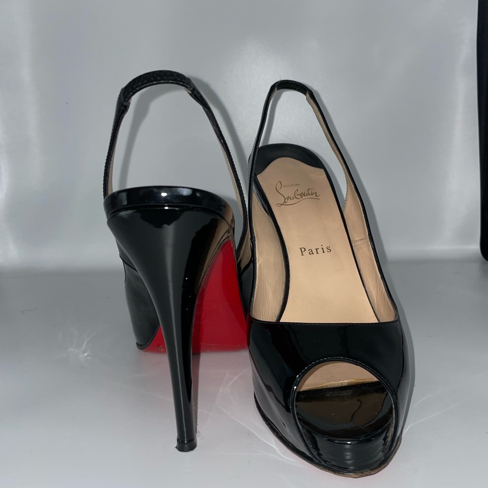 Black patent leather Slingback Louboutin Heels